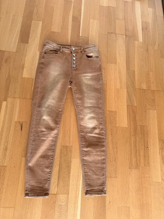 Trendige Damen Hose in Khaki-Braun, Grösse 40, Top Zustand