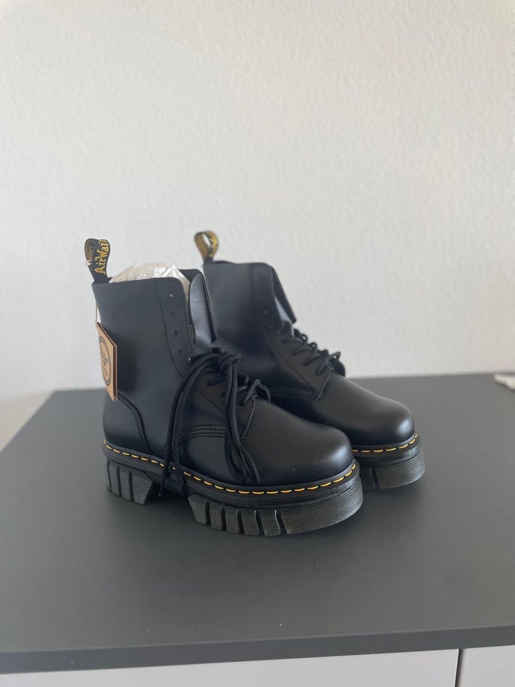 Dr. Martens Chaussures hommes: Doc Martens Schuhe – D'occasion à Luzern par ale_59b6