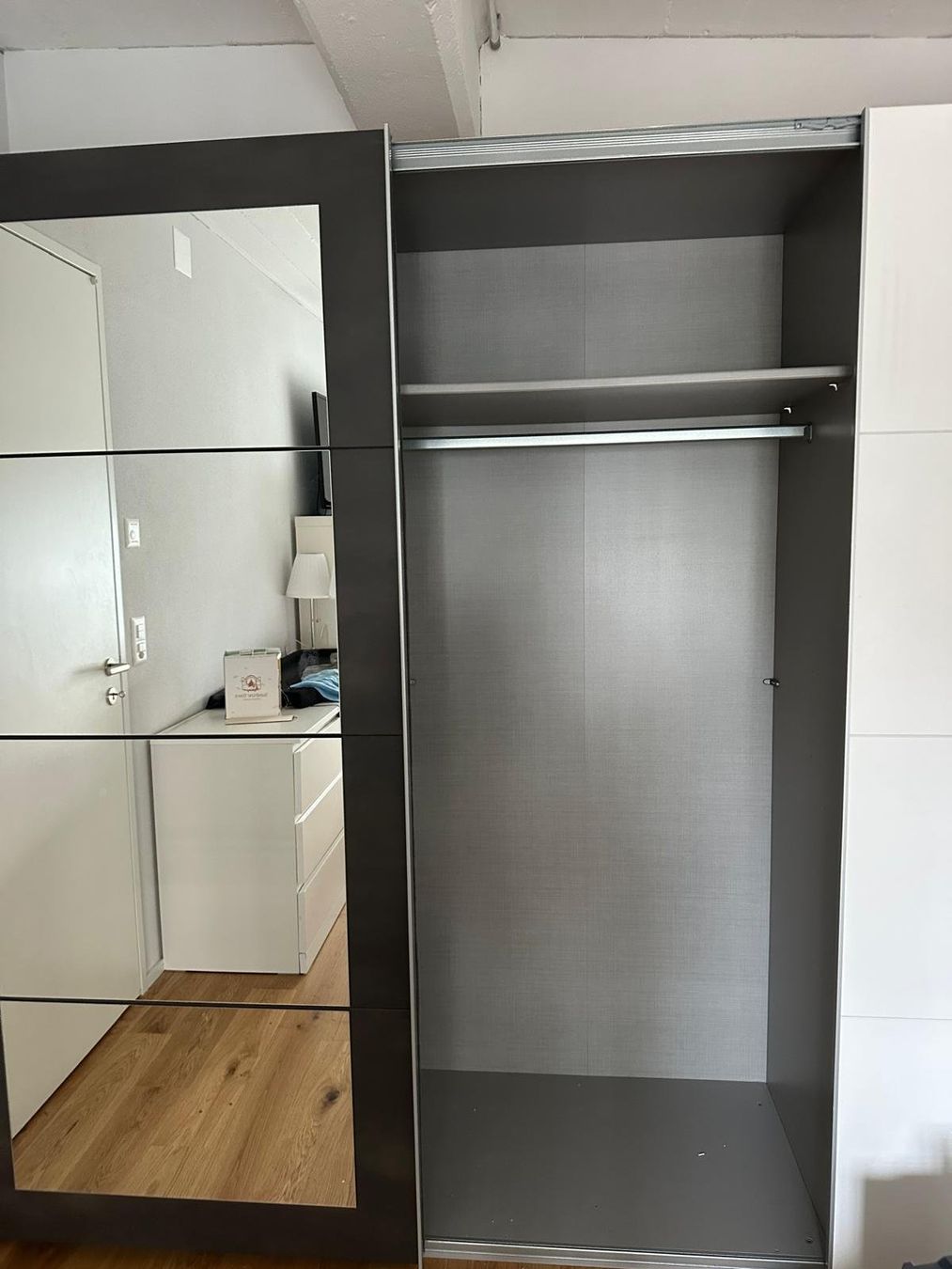 Schränke: Kleiderschrank – Gebraucht aus Horgen von iam_9cbq 4