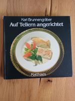 Auf Tellern angerichtet