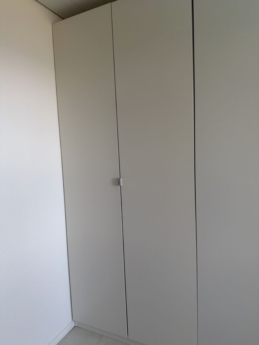 Armadi: IKEA PAX 100x236x60cm – Usato da Oberrohrdorf venduto da Mariann79
