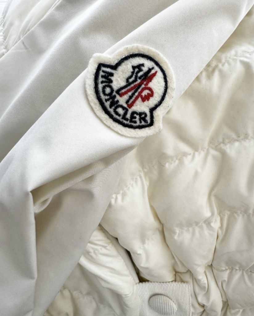 Moncler Giacche: Moncler Jacke Damen Gr. S – Usato da Killwangen venduto da was.sharp 9