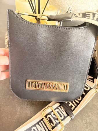 Original Love Moschino Umhängetasche – Schwarz – Sehr guter