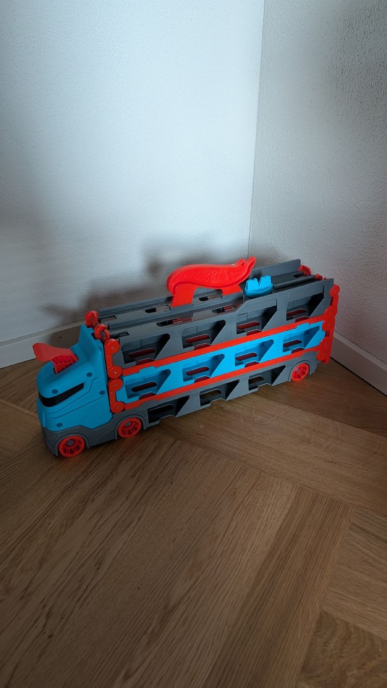 Hot Wheels Spielzeuge: Hotwheels Truck Race – Gebraucht aus Birmensdorf ZH von Panshek