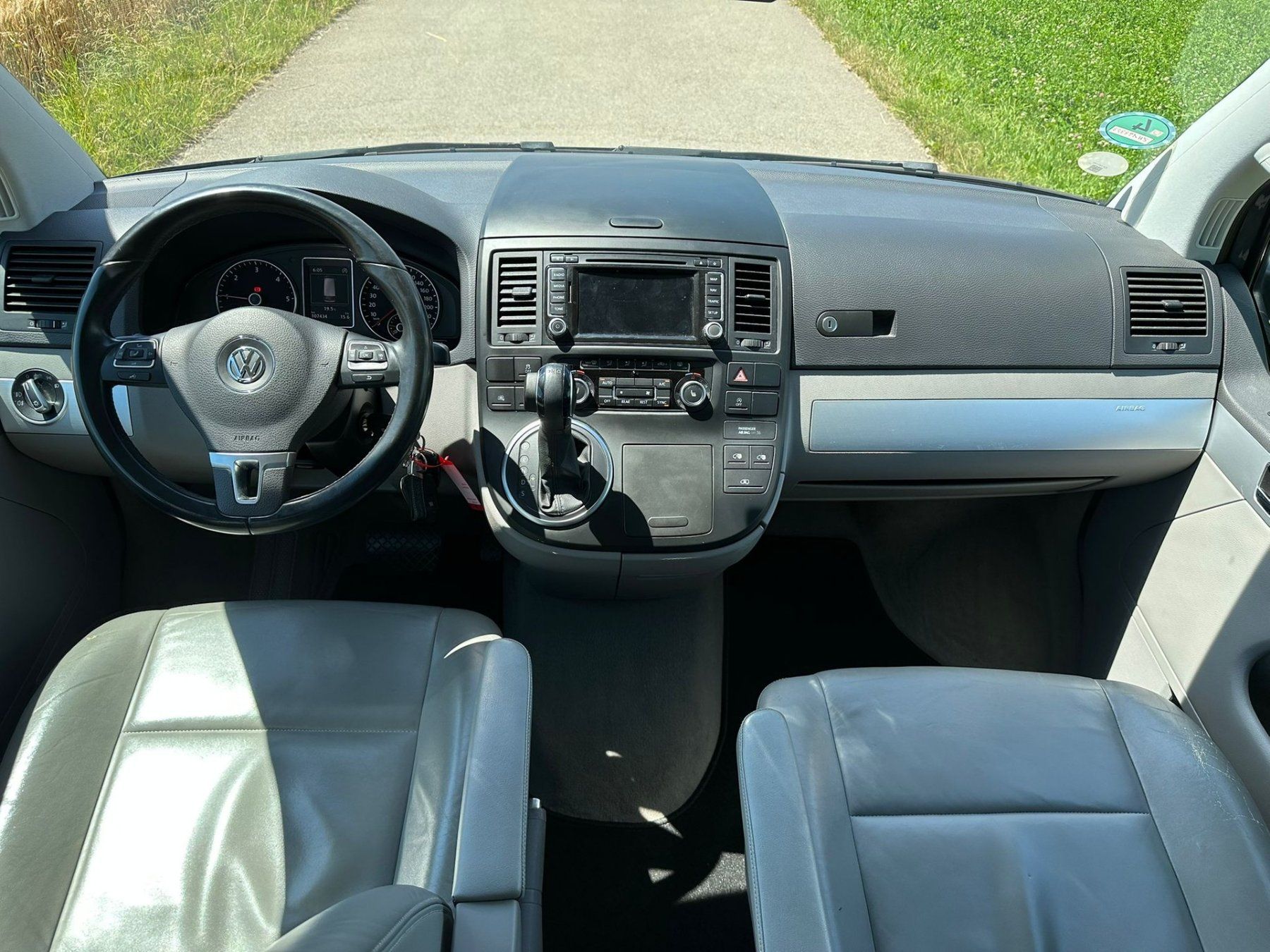 VW Camping Fahrzeuge: VW T5 Multivan 2.0 Bi-TDI CR Highline 4Motion DSG – Gebraucht aus Hünenberg von Auto-Klinik01 4