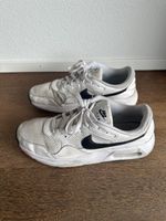 Weisse Nike Air Sneakers, Grösse 44.5 - Top für täglich!