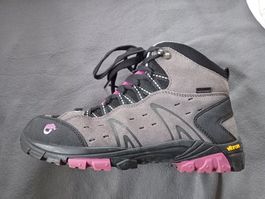 Chaussures de randonnée semelle Vibram, 38