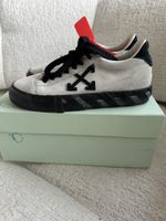 Off-White Low Vulcanized Sneaker – Gr. 38 – Box inklusive –