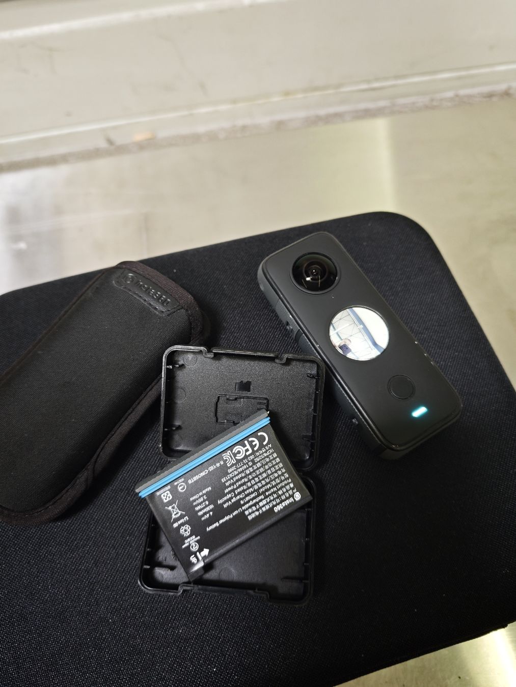 Insta360 Action Cam: Insta360 ONE X2 mit Zubehör – Gebraucht aus Volketswil von ADZZ 2