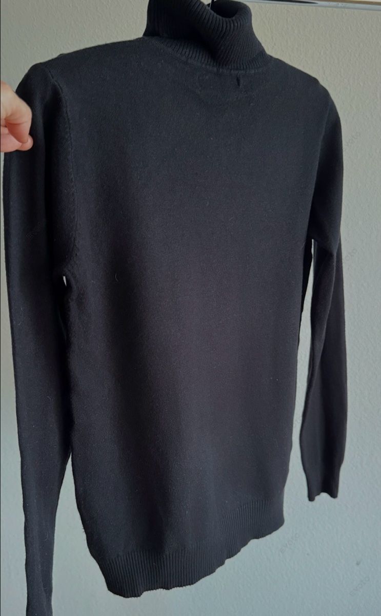 Maglioni & Felpe: Weicher Pullover mit Stehkragen aus einem Viskose-Mix.  – Usato da Schaffhausen venduto da R_Muzh 1