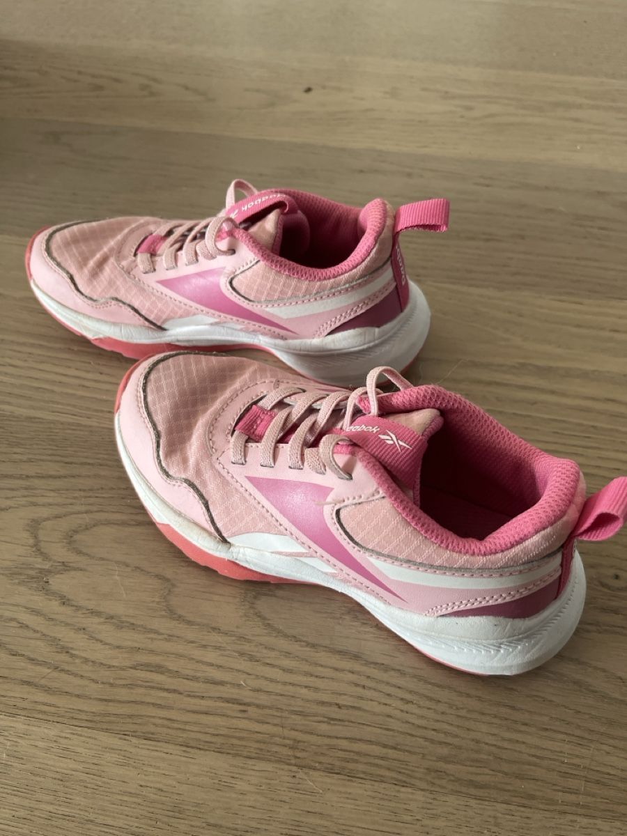 Reebok Scarpe per ragazze: Reebok Sneaker Gr.29 – Usato da Brütten venduto da Aerox82 1