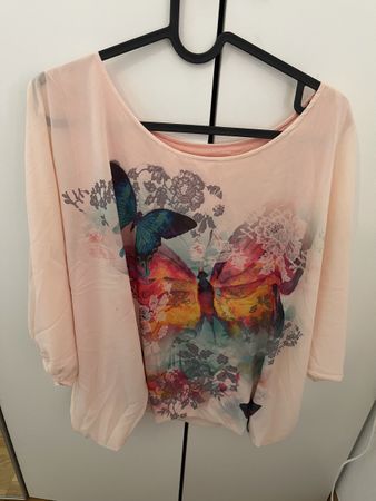 Bluse mit durchsichtigen Ärmeln