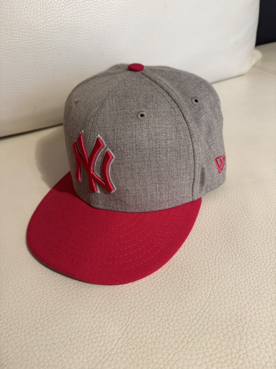 Altro abbigliamento per bambina: Casquette pour filles marque 59Fifty – Nuovo (secondo la descrizione) da Neuchâtel venduto da yul_rg8p 1
