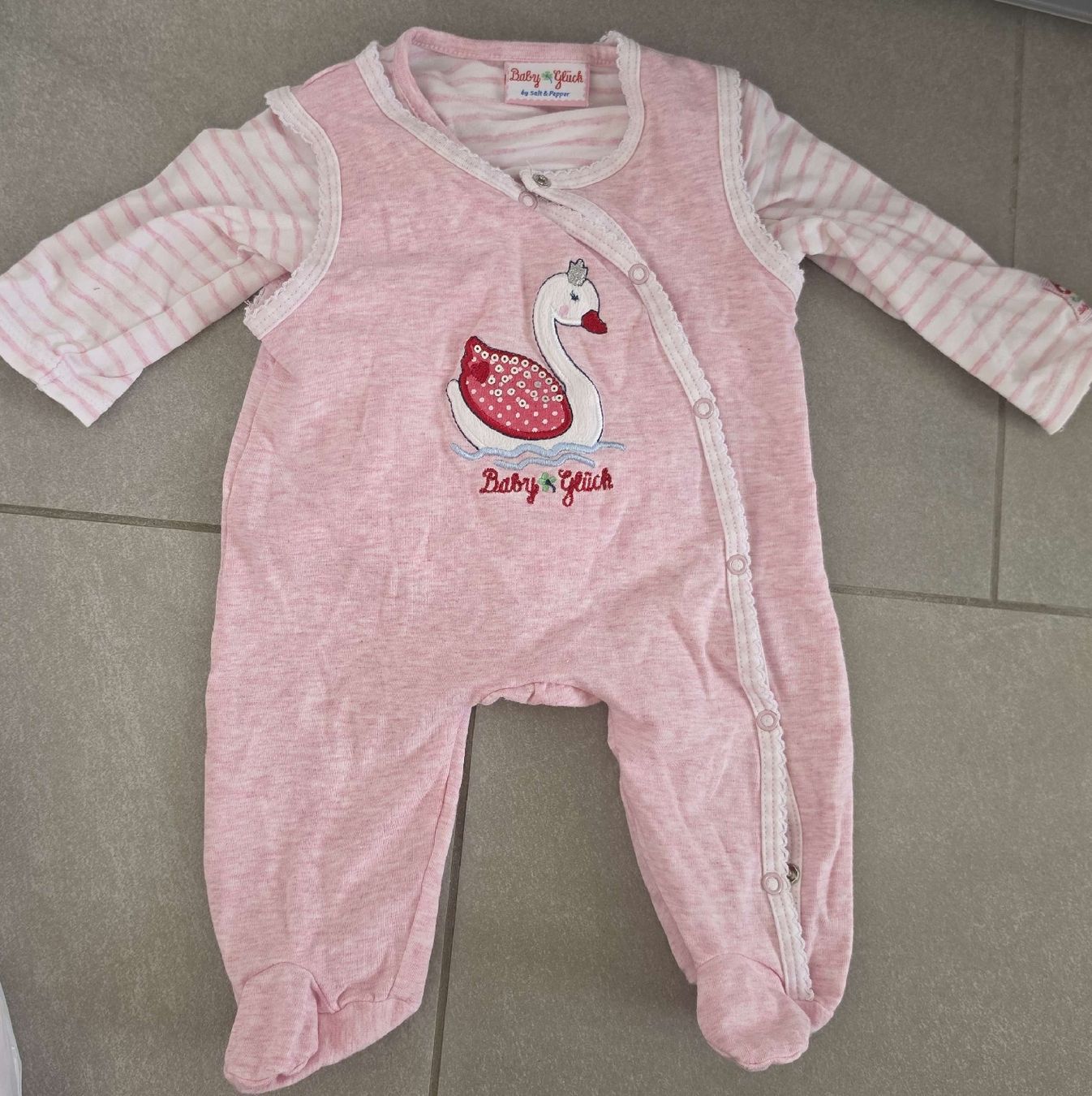 Pigiama & Simili: 50 Baby Strampler – Usato da Fislisbach venduto da Andreafa