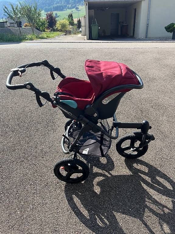 Poussette: Poussette trio de bébé comfort – D'occasion à Rebeuvelier par sk04 1