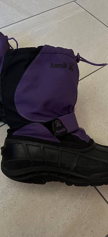 Chaussures garçon: Kamik Winterboots Grösse 34 – D'occasion à Kastanienbaum par pet_57dn 2