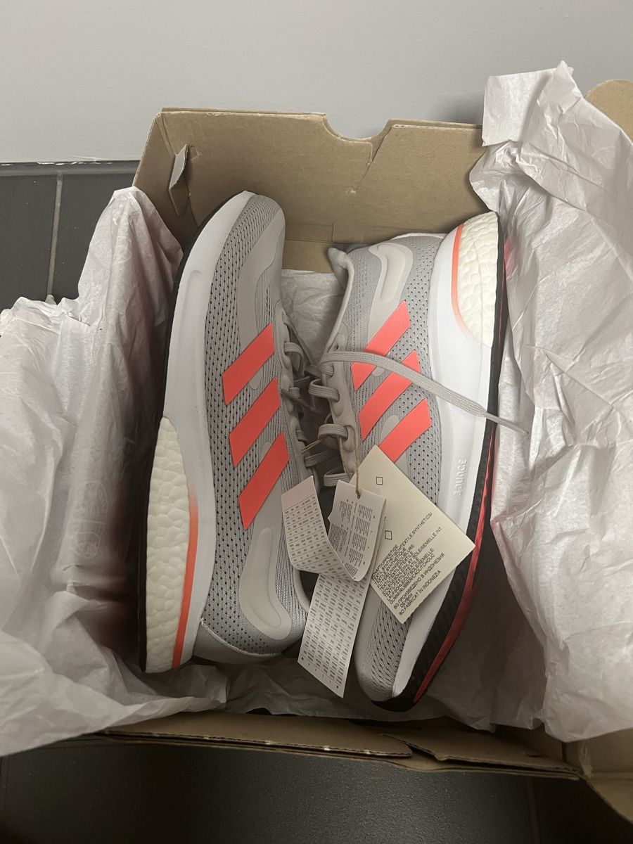 Scarpe da uomo: Adidas Laufschuhe Gr: 42. 2/3 – Nuovo e nell'imballaggio originale da Holziken venduto da 181281