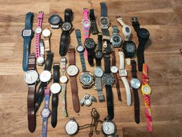 Lot ältere Armbanduhren