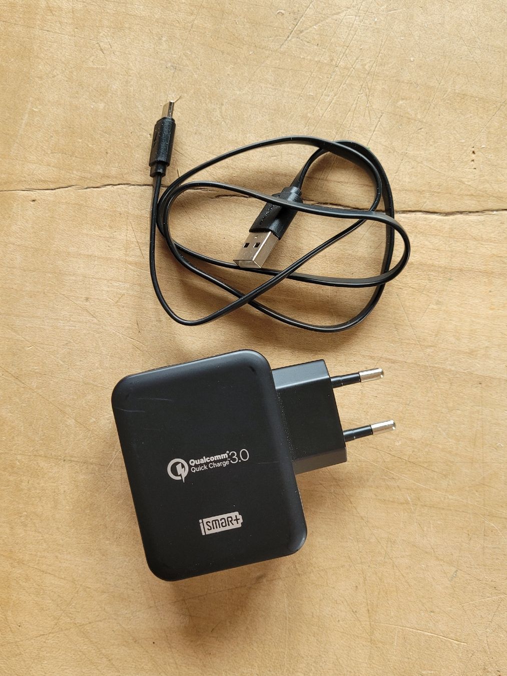 Caricabatterie: Schnellladegerät RAVPower 30W USB Qualcomm Quick Charge 3.0. – Nuovo e nell'imballaggio originale da Zürich venduto da Engiadinabassa 1