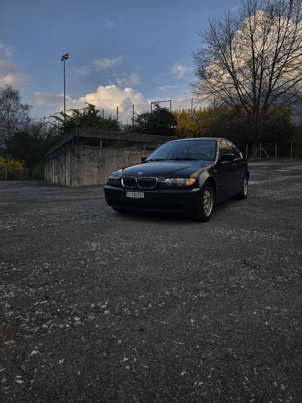 BMW Autos: BMW 325 berlina, anno 2002, blu – Gebraucht aus Biasca von ana_wqf5 4