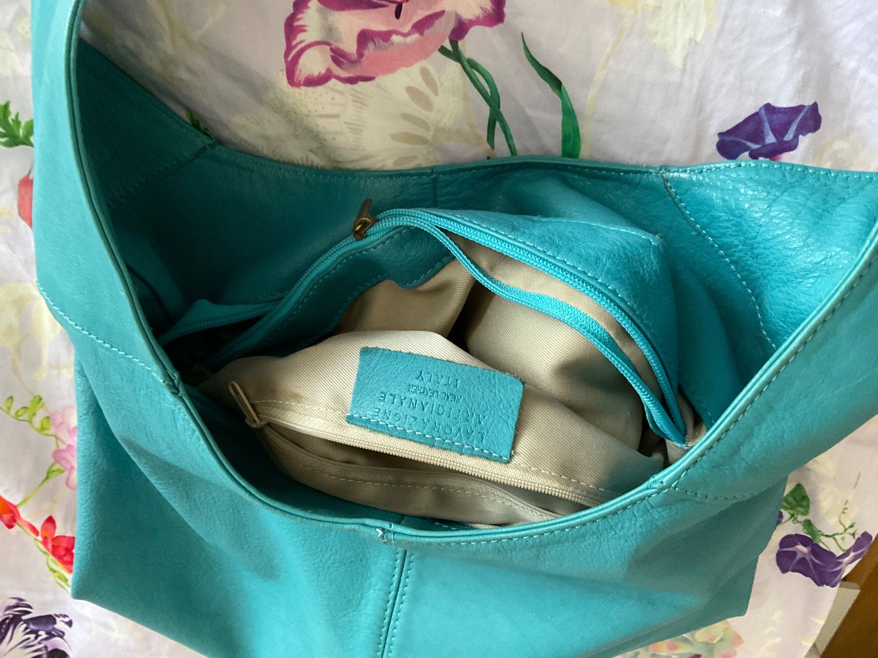 Sacs femmes: Echtes Leder Tasche Beuteltasche Türkis – D'occasion à Urdorf par alda02 9