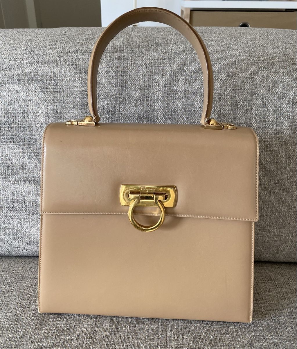 Salvatore Ferragamo Sacs femmes: Salvatore Ferragamo Tasche – D'occasion à Dübendorf par Li-sell