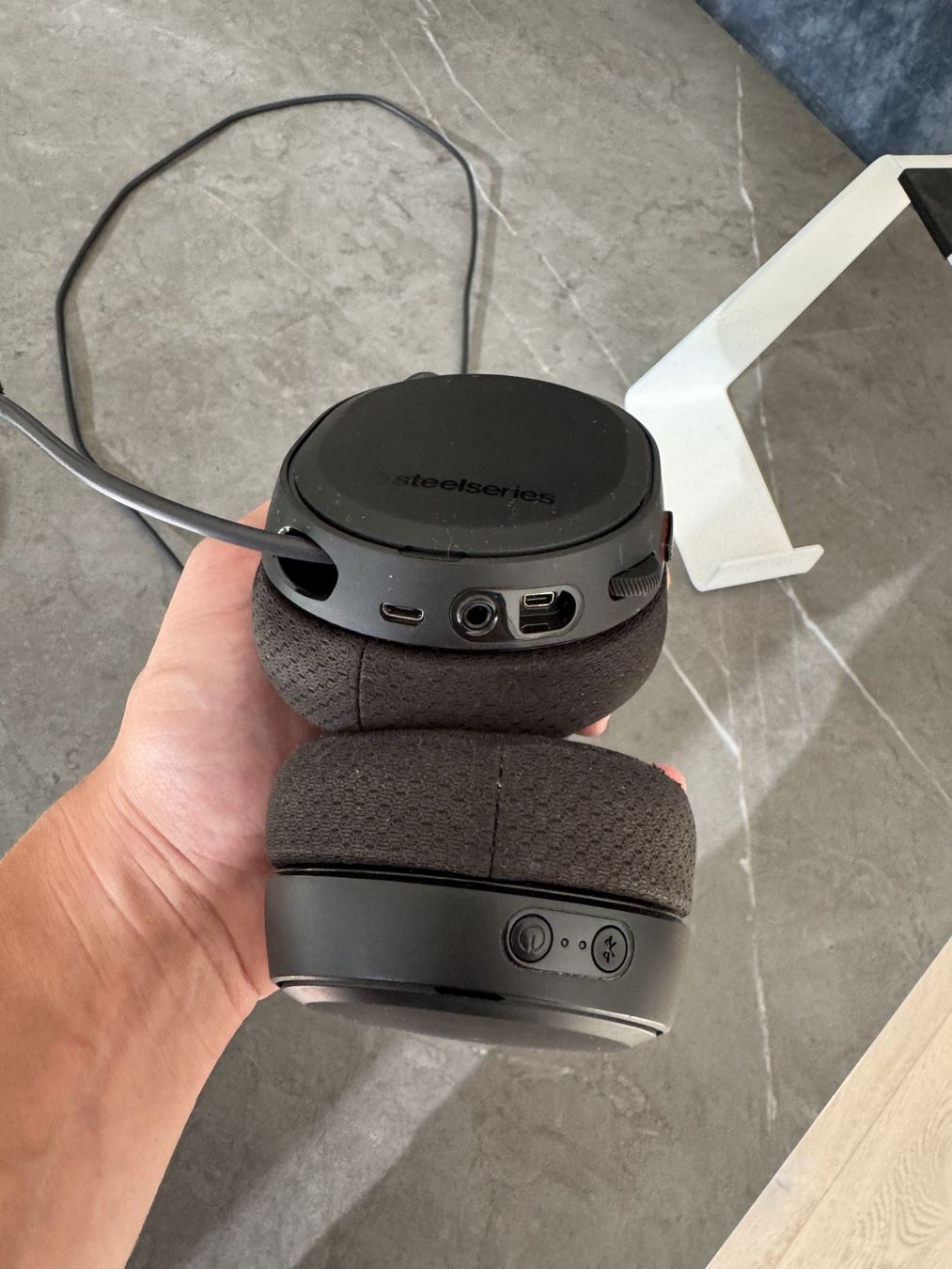 Steelseries Casques audio: Casque SteelSeries Arctis Pro Wireless – D'occasion à Gilly par OGudet 2