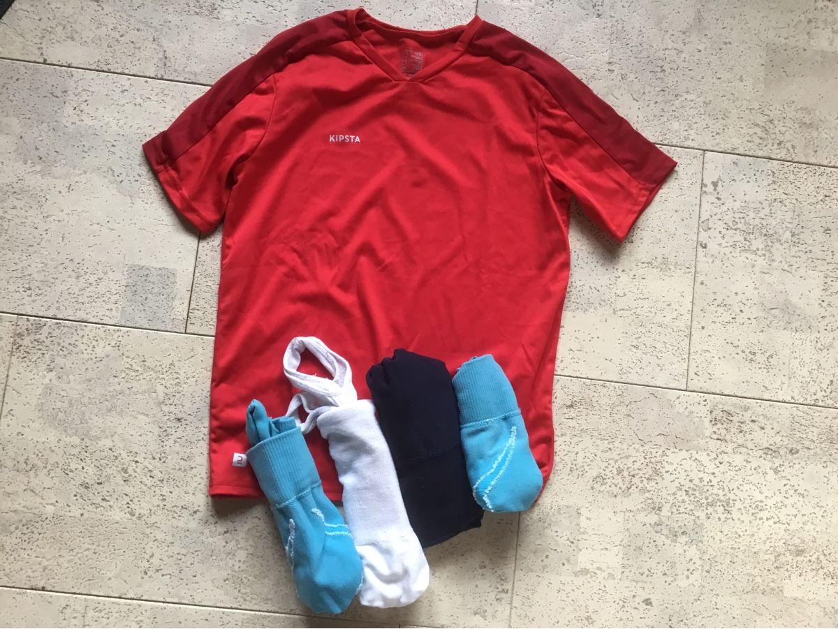 Lotti di vestiti: Sportpaket Gr. 152 – Usato da Wattwil venduto da charlie11 1