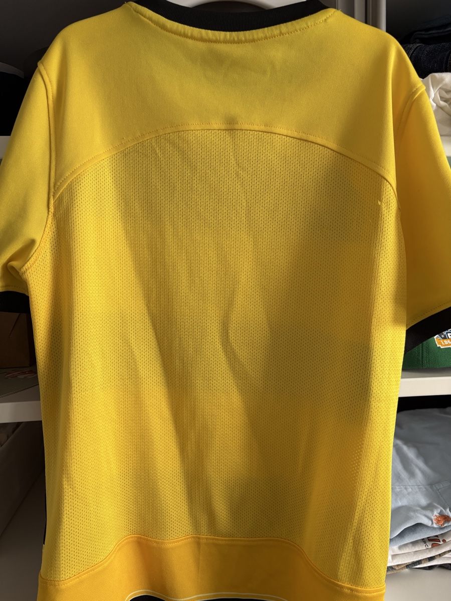 Nike Trainer, Turnhosen & -trikots: Kinder Trikot YB Bern – Gebraucht aus Wabern von iku_occasion 2