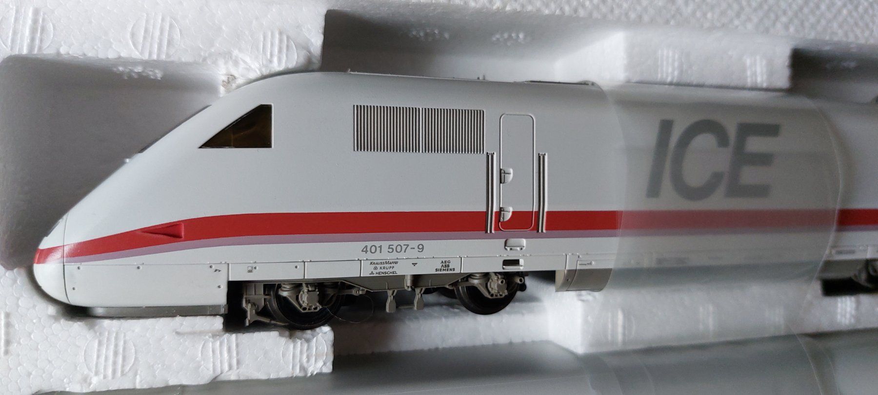 Fleischmann Modellini di ferrovie: Fleischmann 6380 - ICE 1 Startset - InterCityExpress DB – Nuovo (secondo la descrizione) da Rotkreuz venduto da MOBAHN-1zu87 4