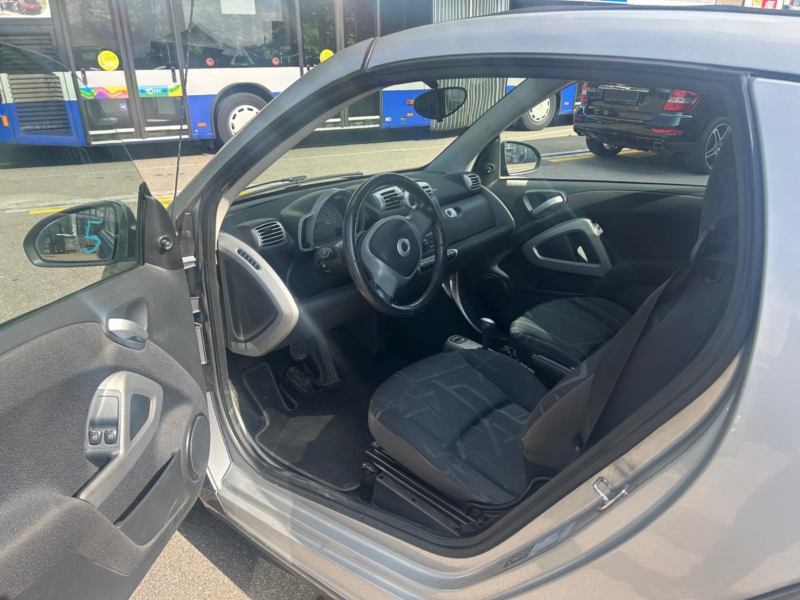 Smart Autos: Smart Cabrio – D'occasion à Hombrechtikon par LusoSmartch 3
