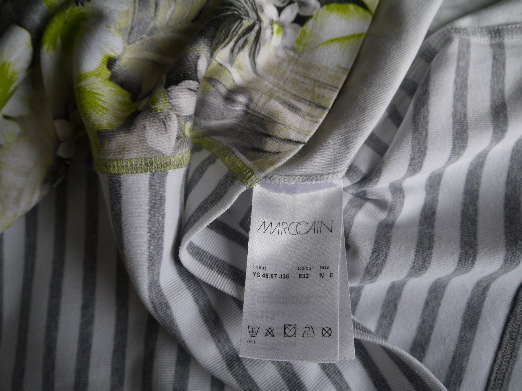Marc Cain T-Shirts: MARC CAIN / T-Shirt N6 – Gebraucht aus Hagendorn von Blaf 4