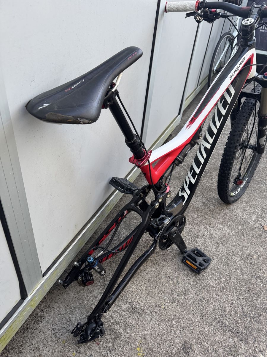Specialized Biciclette: Vtt specialized stumpjumper – Difettoso da Chavannes de Bogis venduto da  3