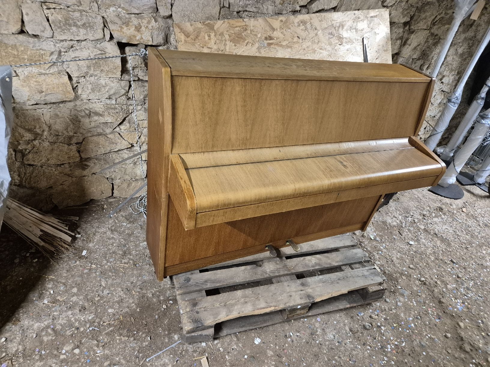 Strumenti musicali: Klavir – Usato da Hölstein venduto da kmsh 1