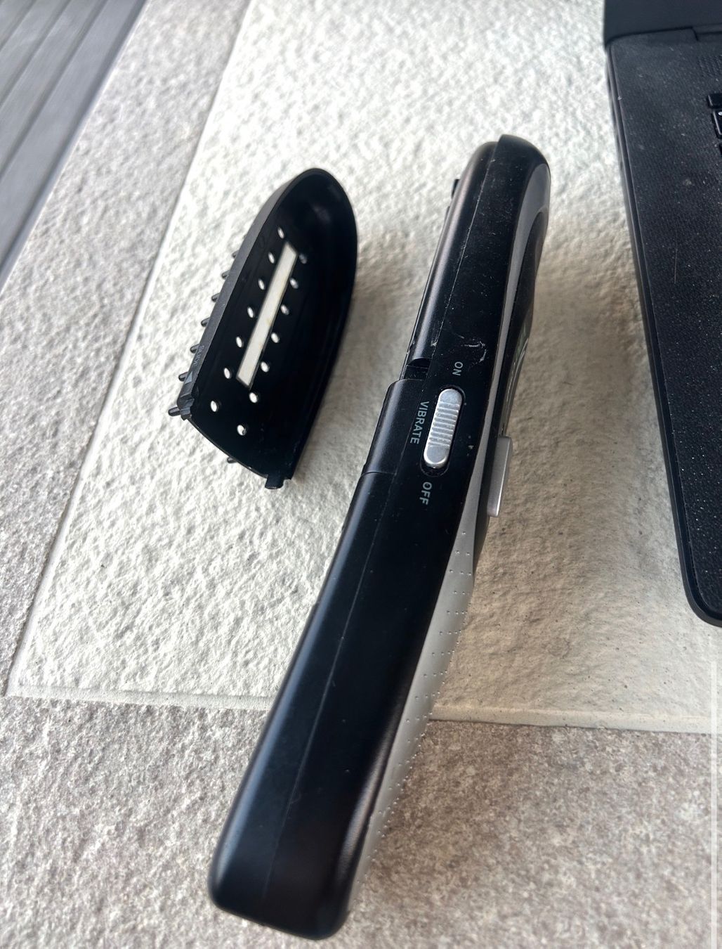 Sonstige Haarpflege: Vita Comb LED Haarbürste – Defekt aus Rheinfelden von Dermatix 3