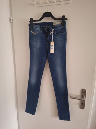 DIESEL Skinzee Jeans, Groesse W27/L30 NEU!