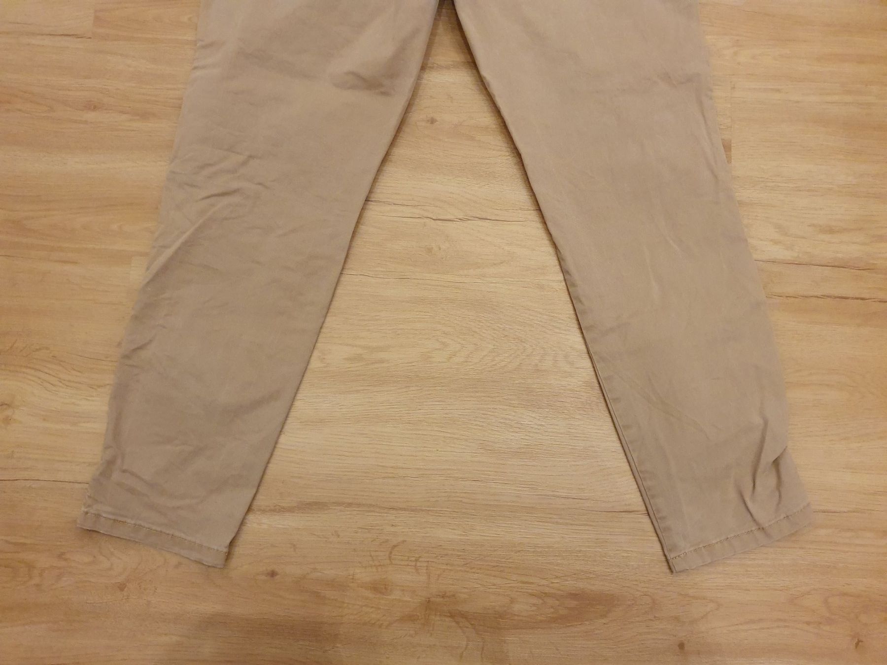 Esprit Pantaloni: Esprit braune Chino, Gr. 38 – Usato da Heinrichswil venduto da sabi2809 8