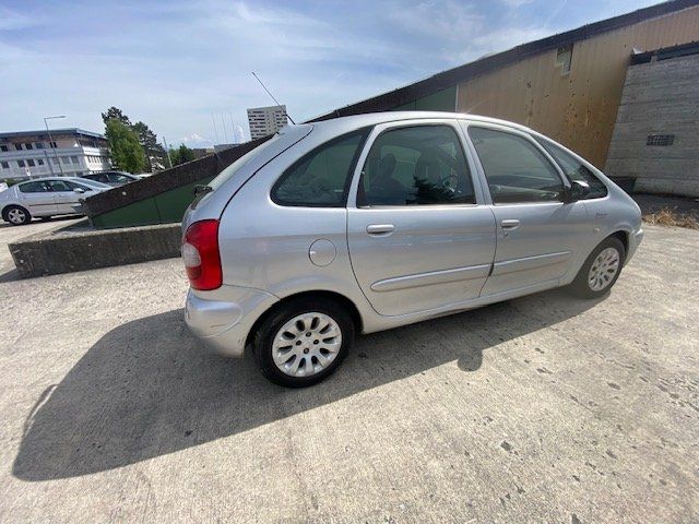 Citroën Automobili: Citroën Picasso 1.8i – Usato da Lausanne venduto da OF_Lausanne 1