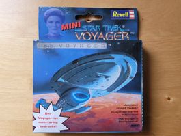 STAR TREK – REVELL MINI – U.S.S. VOYAGER