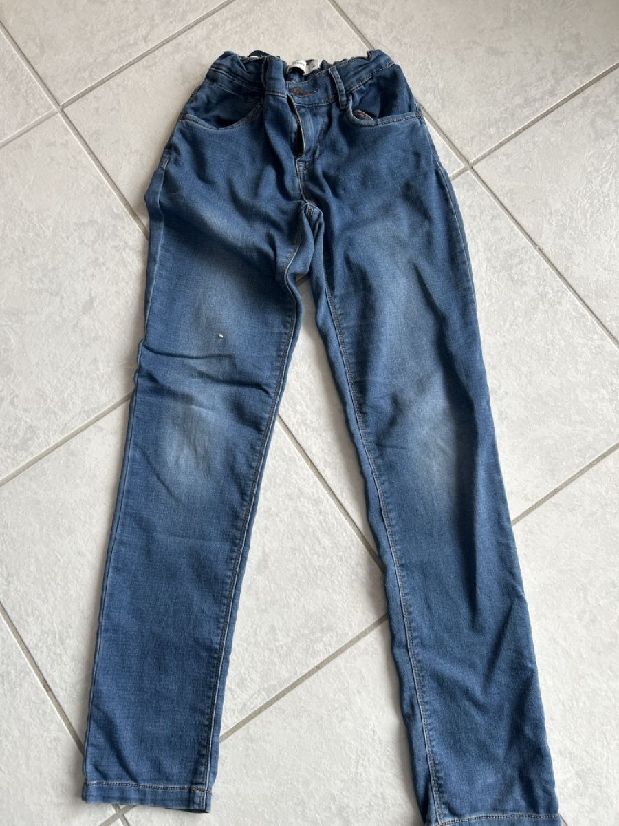 Pantaloni: Jeans Gr 146 – Usato da Lostorf venduto da Venice16