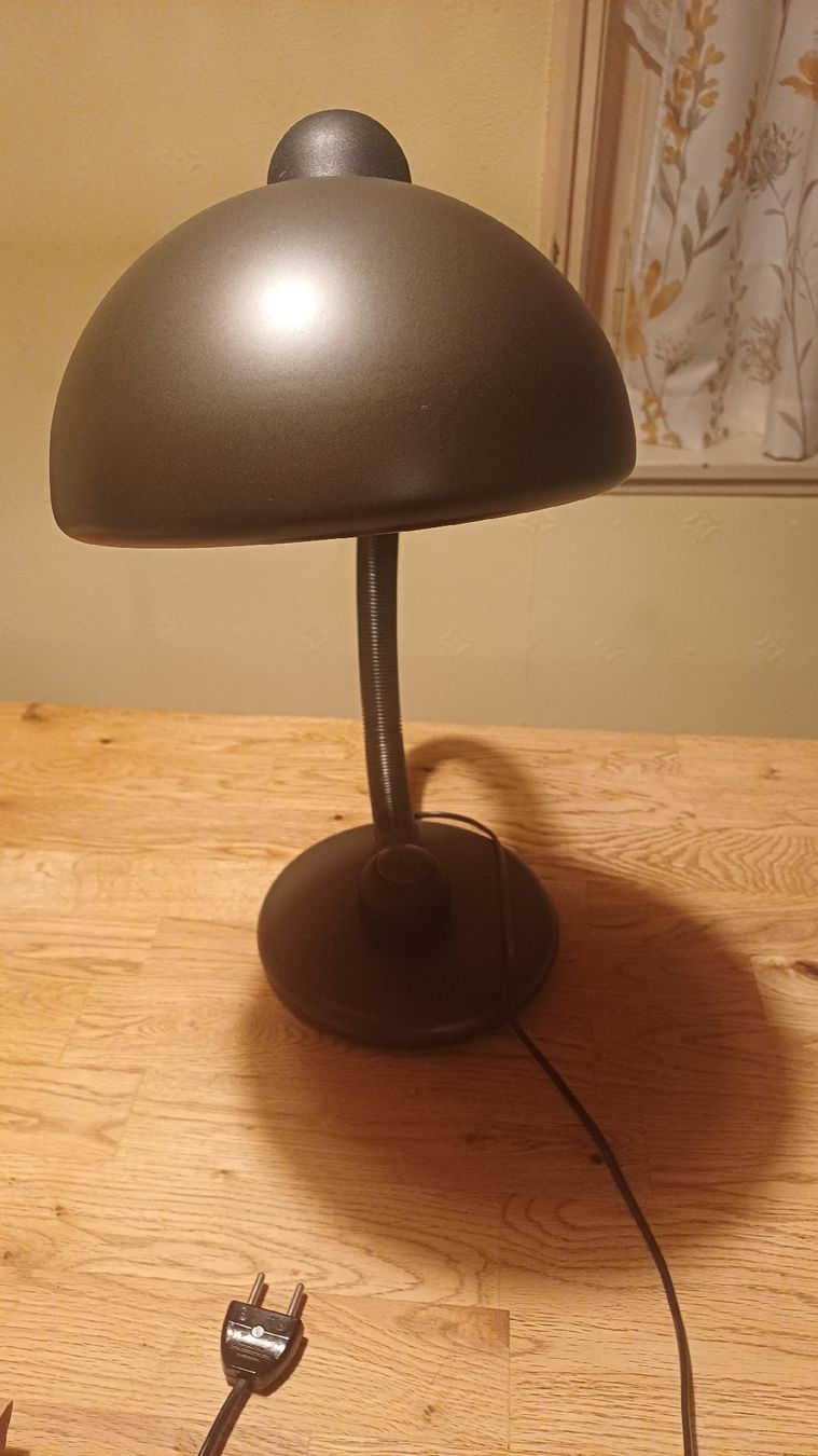 Lampade: Arbetsleuchte 70 er Jahre – Usato da Flawil venduto da Pinkmalibu 2