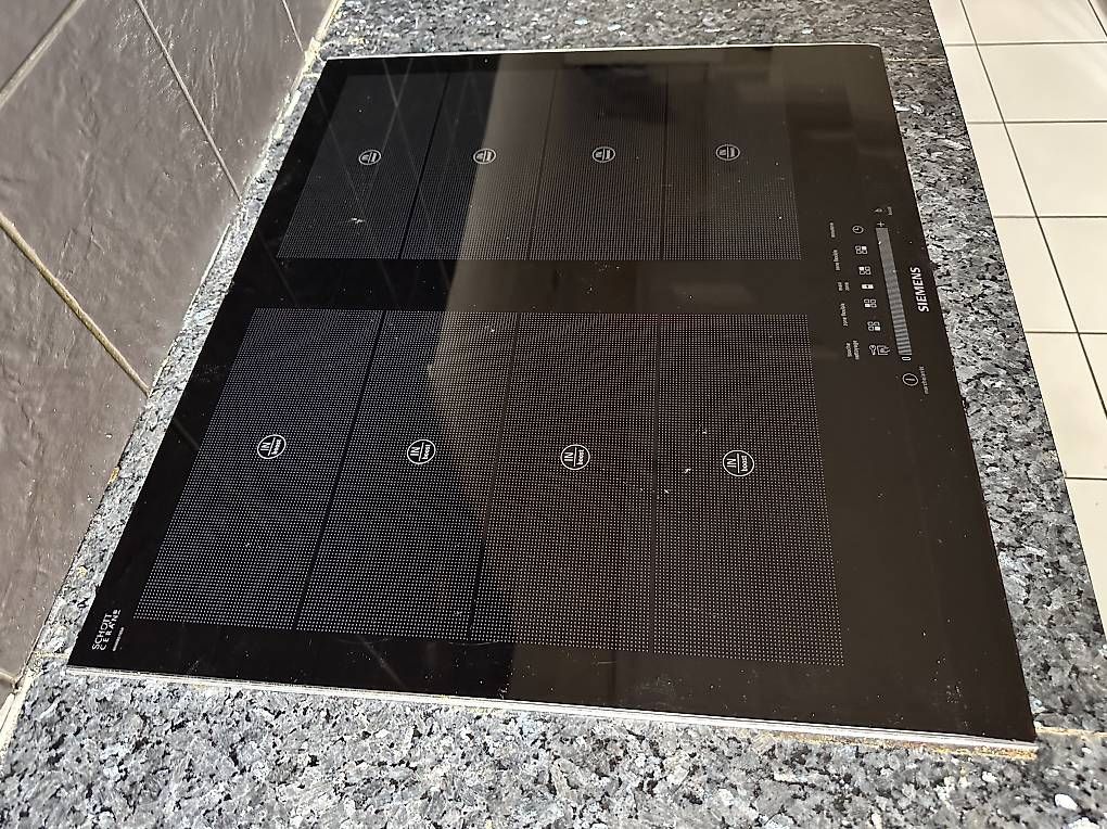 Cucine: Plaque induction Siemens 8 zones – Usato da Bogis-Bossey venduto da clin1217 2