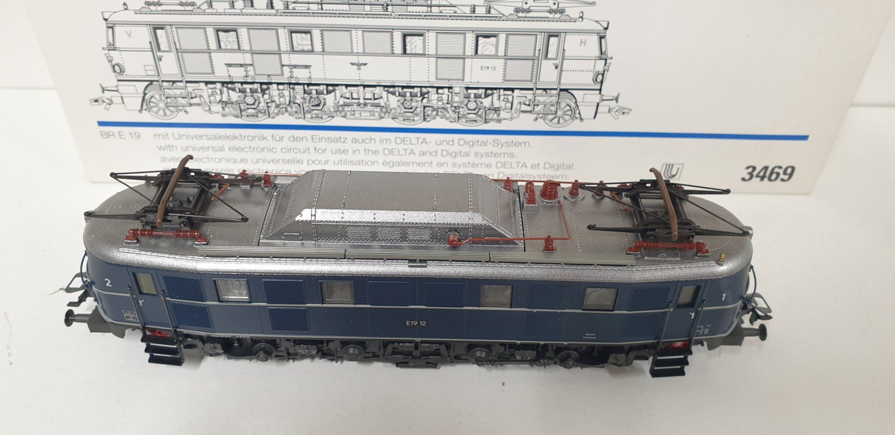 Märklin Modellini di ferrovie: Märklin DB BR E19 Digital/Analog H0/AC  3469 – Nuovo (secondo la descrizione) da Neuenhof venduto da ludovicco 4