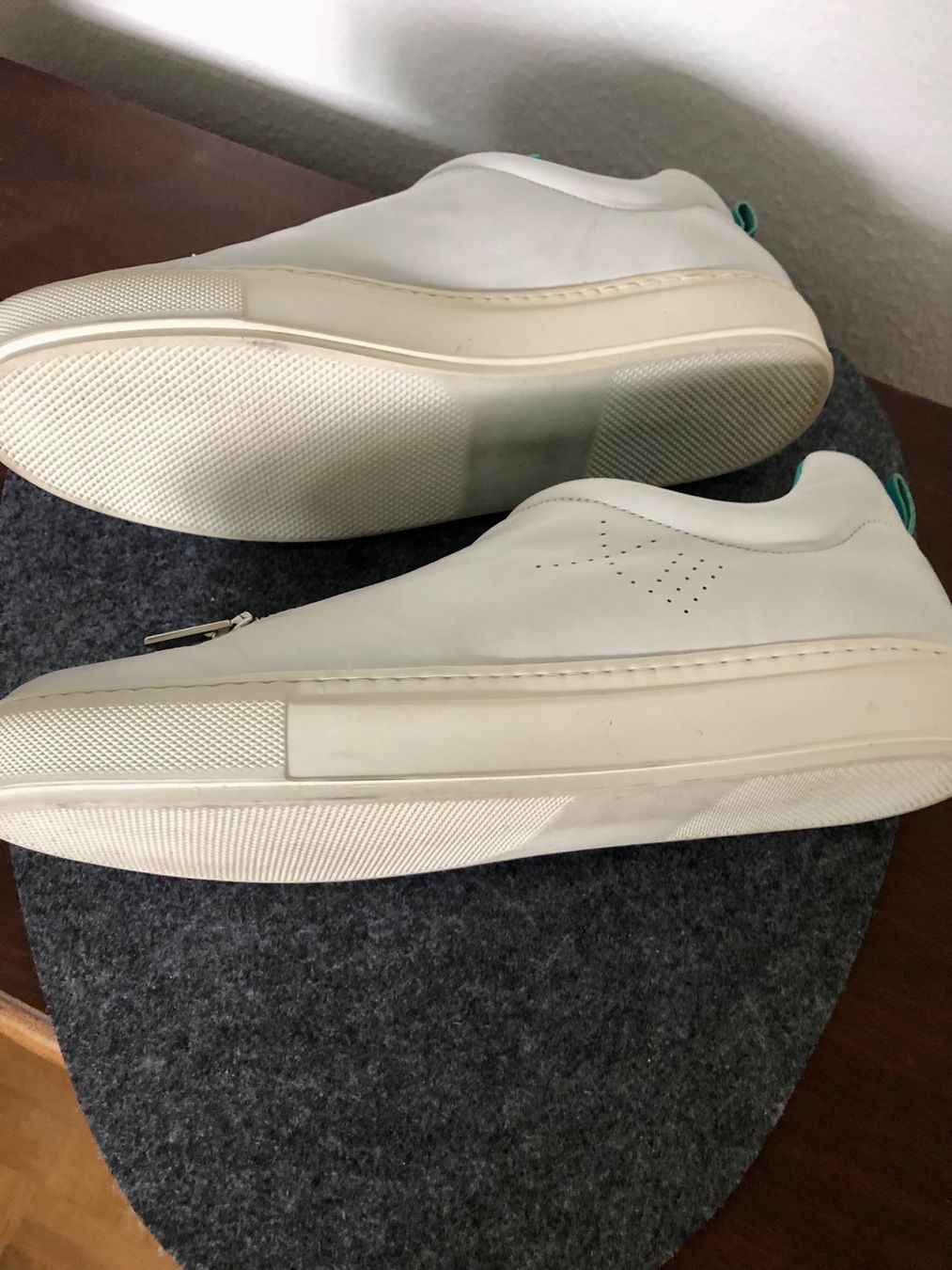 Scarpe da donna: Damen Leder Sneaker Neu Gr 41 – Nuovo (secondo la descrizione) da Kloten venduto da Olivenbaum2017 1