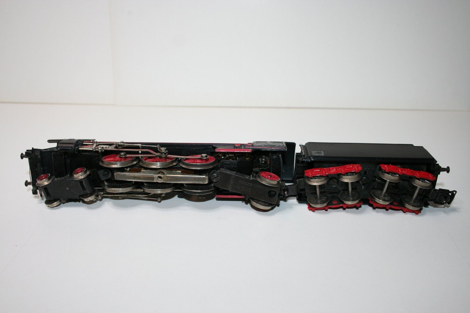 Märklin Modellini di ferrovie: Dampflok DB von Märklin 3048 – Usato da Andwil SG venduto da hakuesch 5