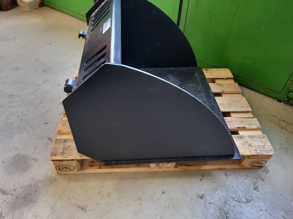 Hoflader: Schaufel Avant 0.7m – Neu und originalverpackt aus Giswil von Hans83