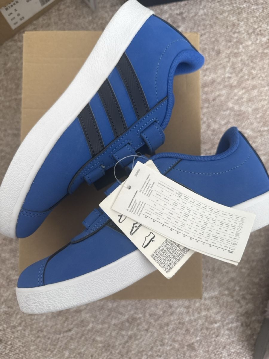 Adidas Chaussures garçon: Adidas sneakers – Neuf avec emballage d'origine à Wohlen AG par rol_8r5l 1