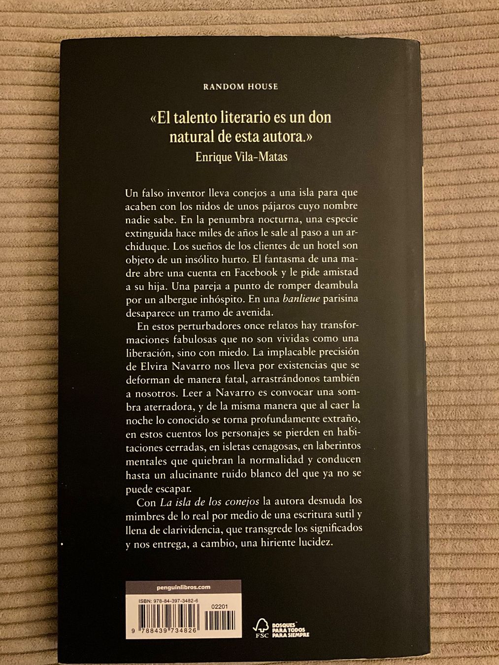 Bücher: La isla de los conejos - Elvira Navarro – Gebraucht aus Zürich von lisa.alessia93 1