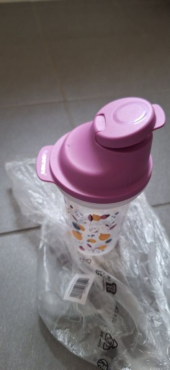 Tupperware D214 Tasse De Mixage Shaker 350 Ml Violet Foncé - Petit Ustensile Cuisine Pratique
