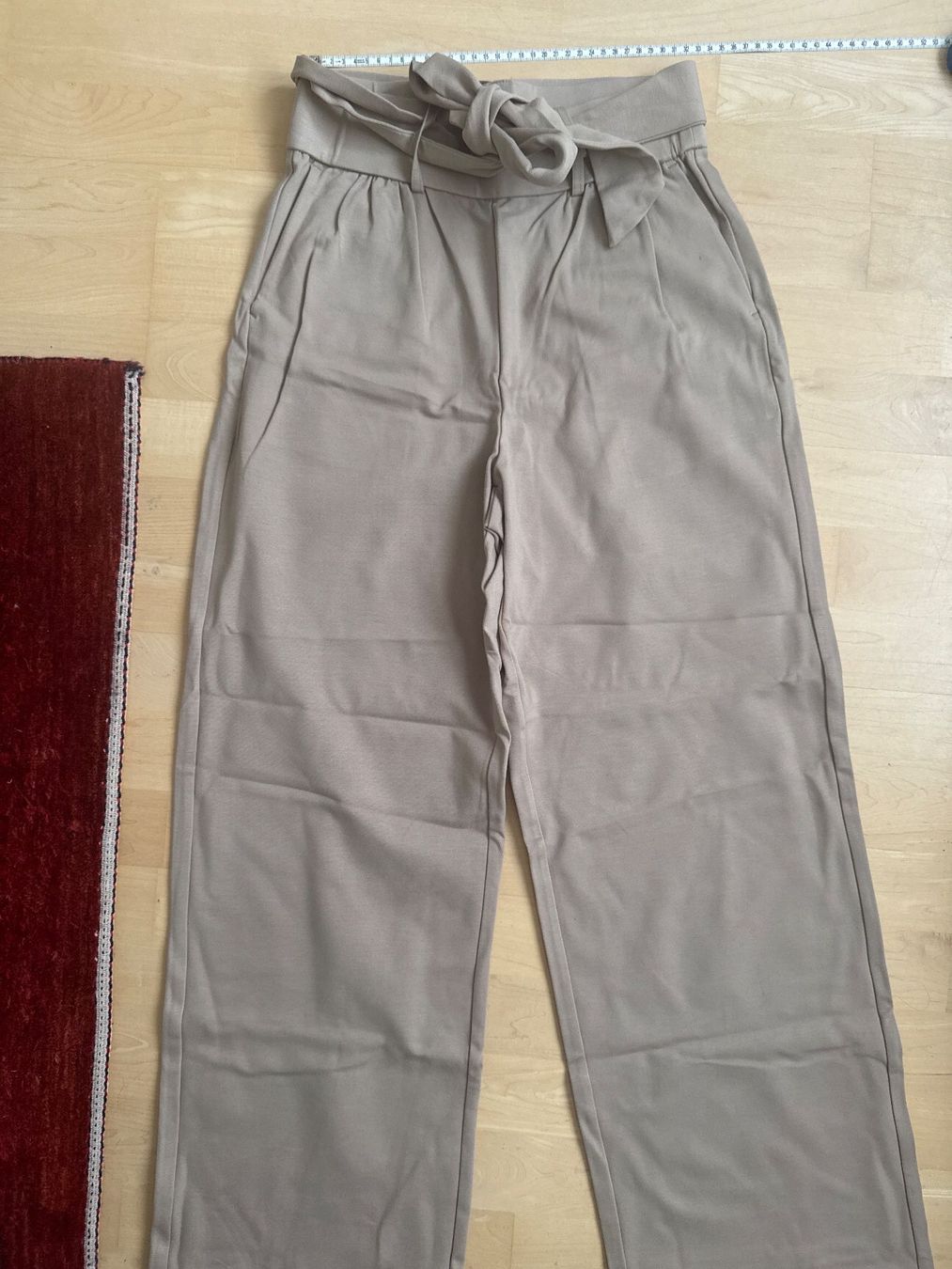 Pantaloni: Palazzo Elegant Pants - Beige – Nuovo (secondo la descrizione) da Winterthur venduto da Emma0312 1